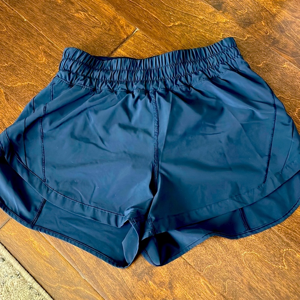 Lululemon navy tracker shorts size 6